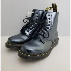 Dr Martens★1460 PASCAL CHROMA LLIC★SILVER CHROMA 1460 PASCAL CHROMA METALLIC LEATHER BOOTS in Gold | Dr. Martens